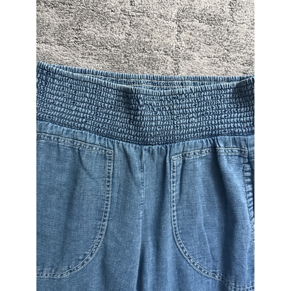 Anthropologie Pilcro Reese Smocked Waist soft denim Cropped Pants XSP - Picture 5 of 6